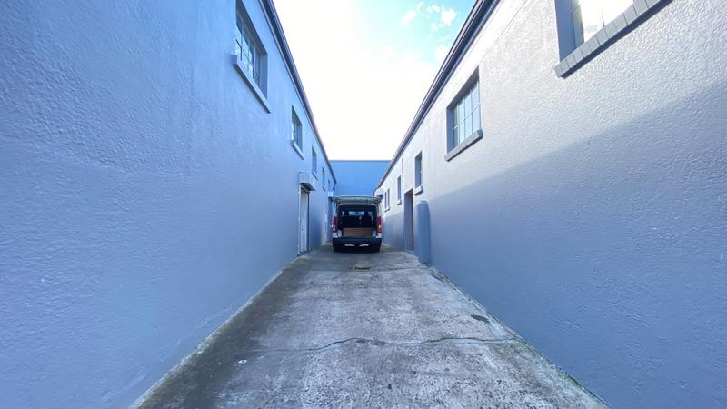To Let commercial Property for Rent in Maitland Western Cape